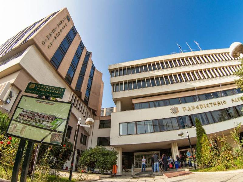 Indoor smoking ban spoiling student life of indoor university campus in Northern Greece